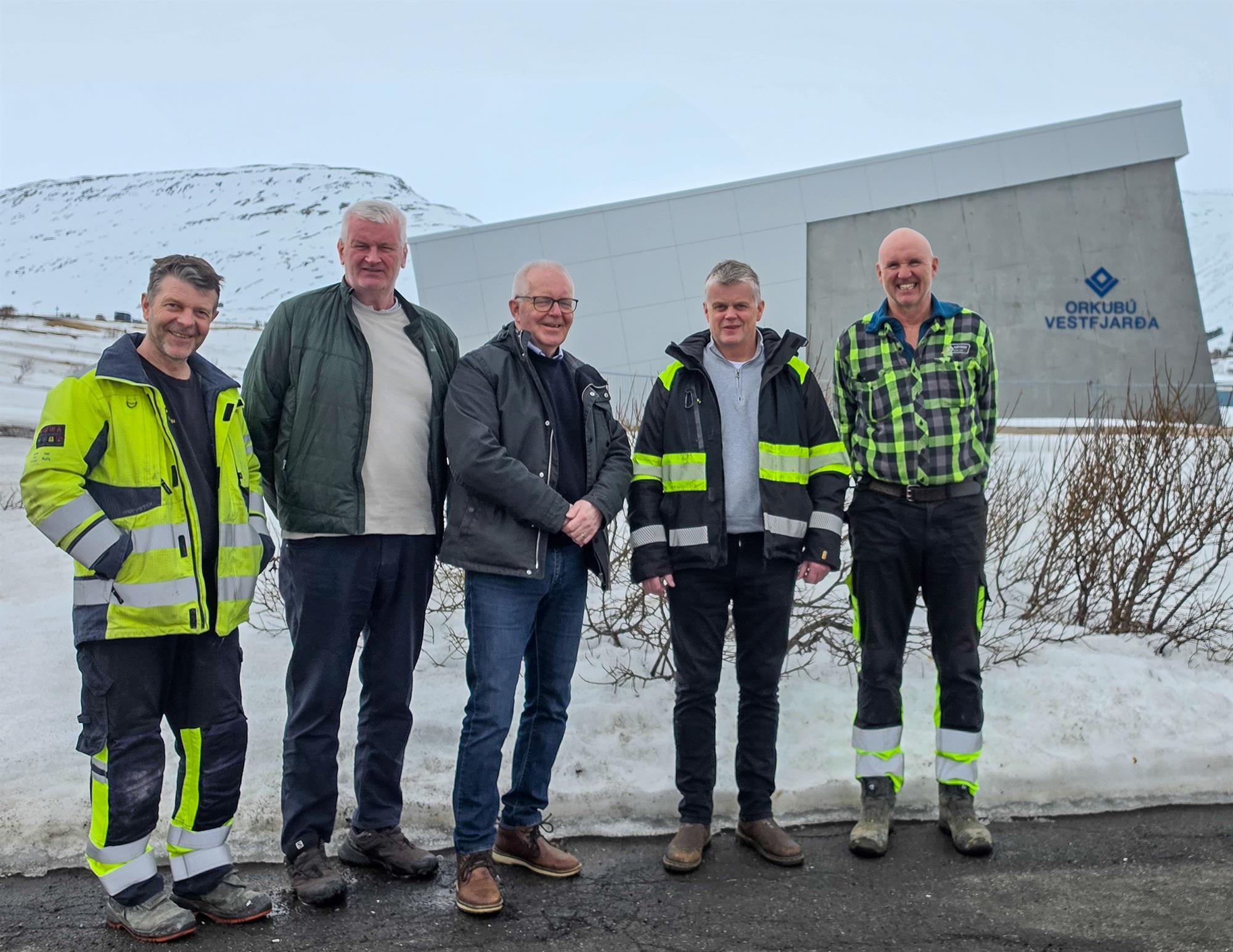 Við aðveitustöð á Ísafirði.jpg